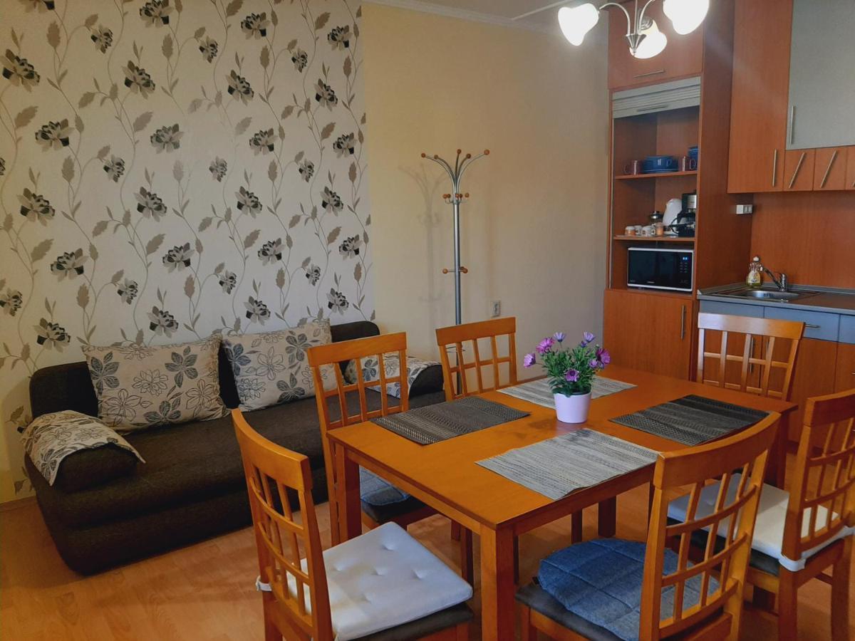 Aqua Apartman Gyula Exteriér fotografie