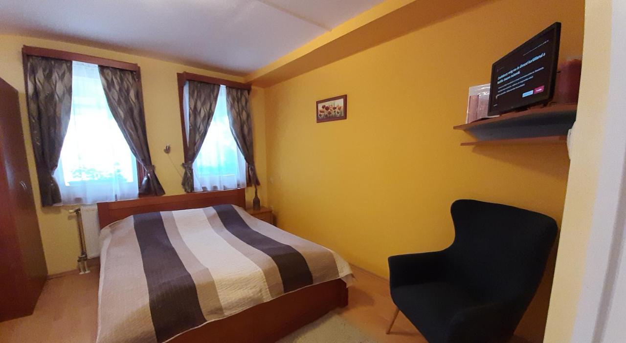 Aqua Apartman Gyula Exteriér fotografie